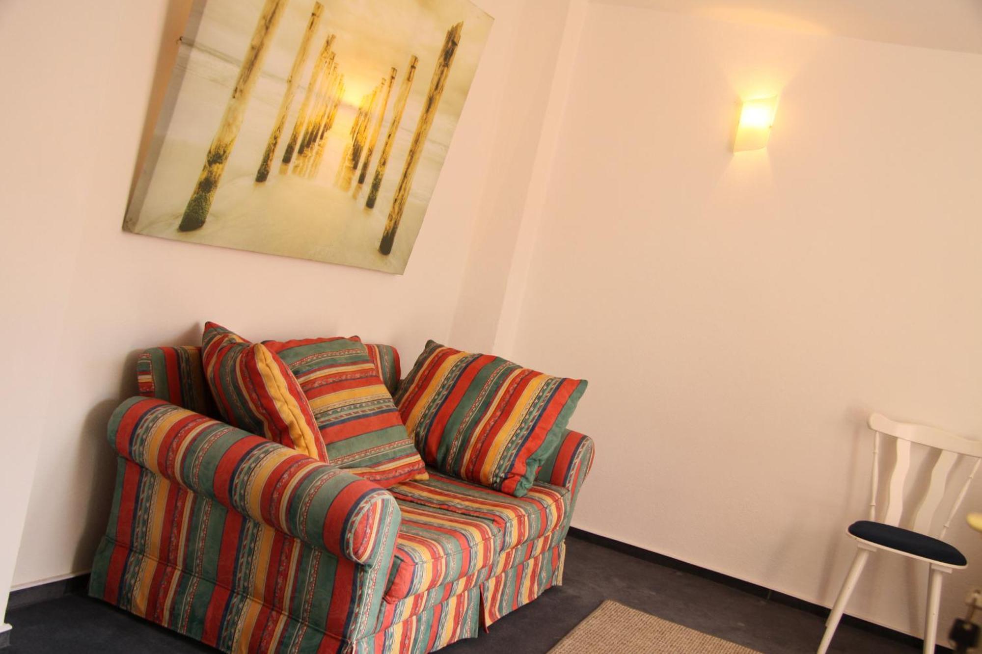 Freundliches Appartement - Bitte Angaben Zum Gastgeber Lesen ヴェールハイム エクステリア 写真